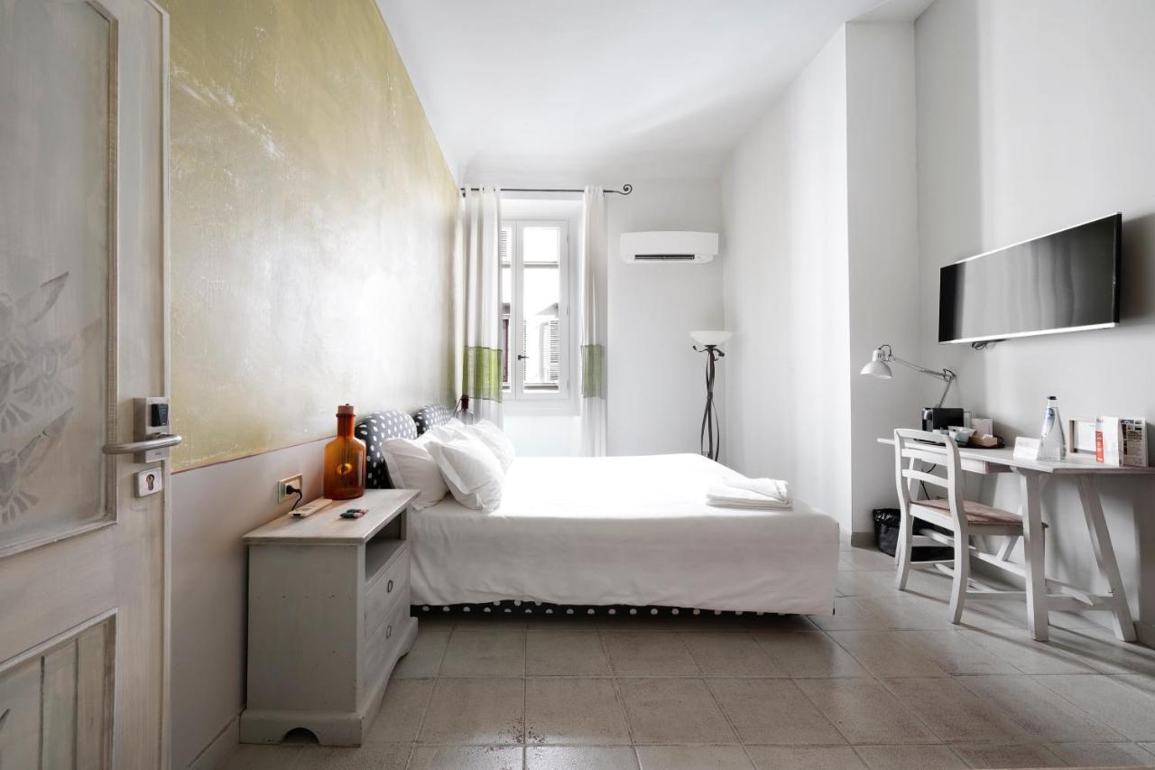 Numa L Rodo Rooms & Apartments Florens Exteriör bild